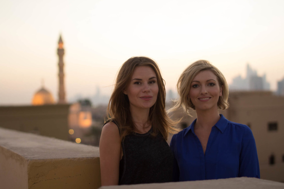 Yasmine och Erica tibba